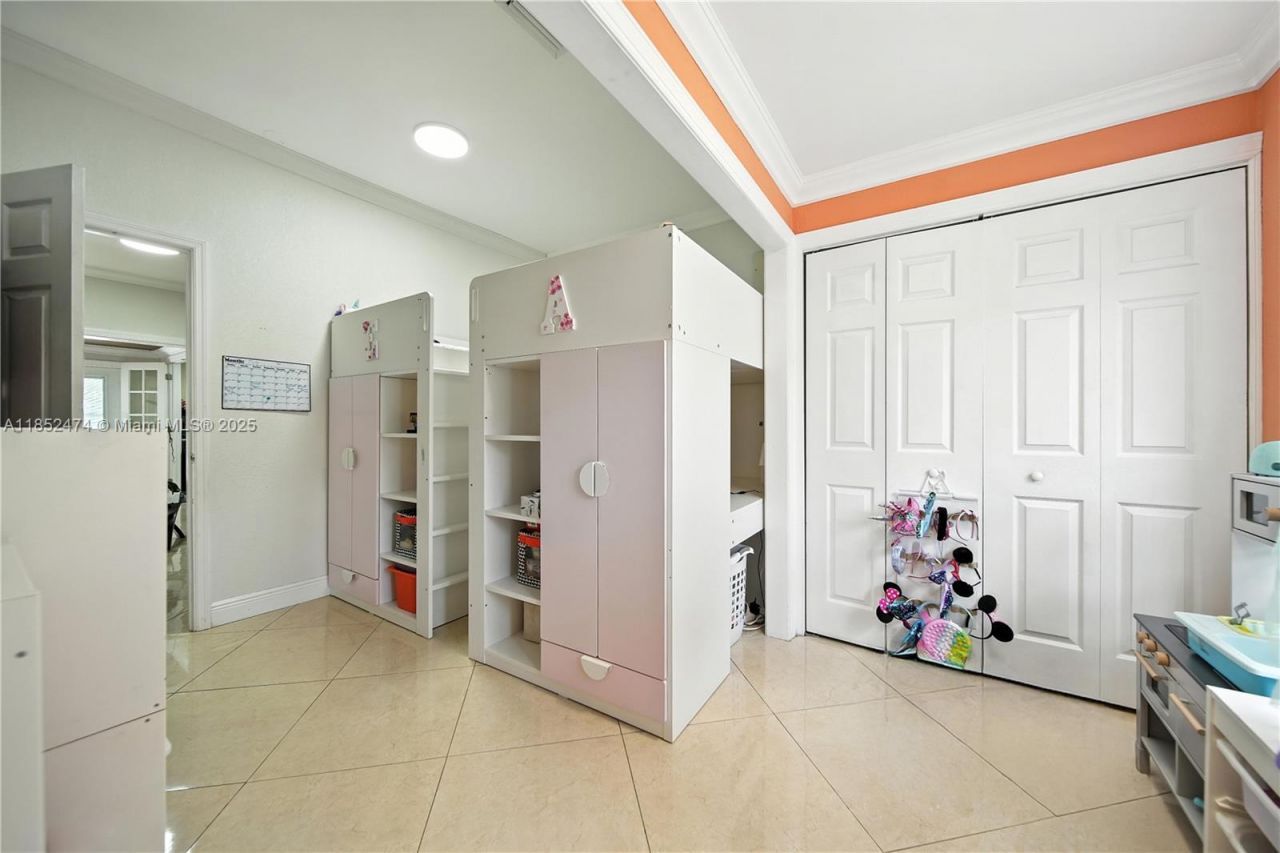 5005 E 6th Ave, Hialeah, FL 33013 Photo