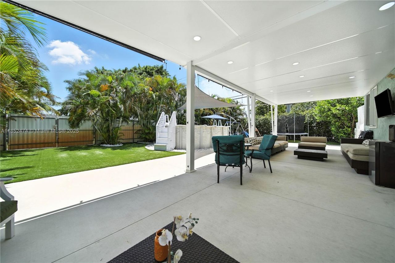 5005 E 6th Ave, Hialeah, FL 33013 Photo