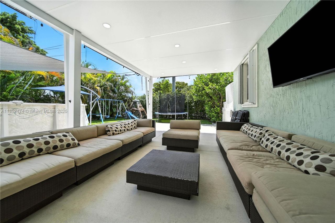 5005 E 6th Ave, Hialeah, FL 33013 Photo