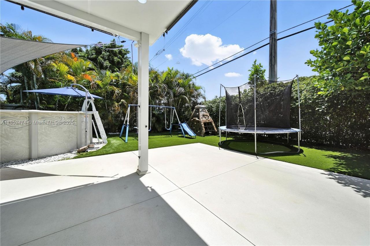 5005 E 6th Ave, Hialeah, FL 33013 Photo