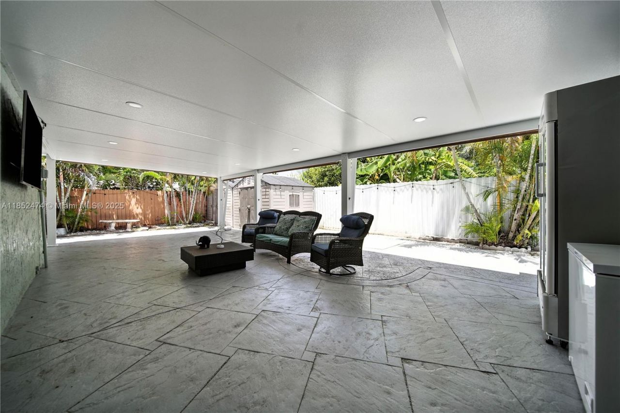 5005 E 6th Ave, Hialeah, FL 33013 Photo