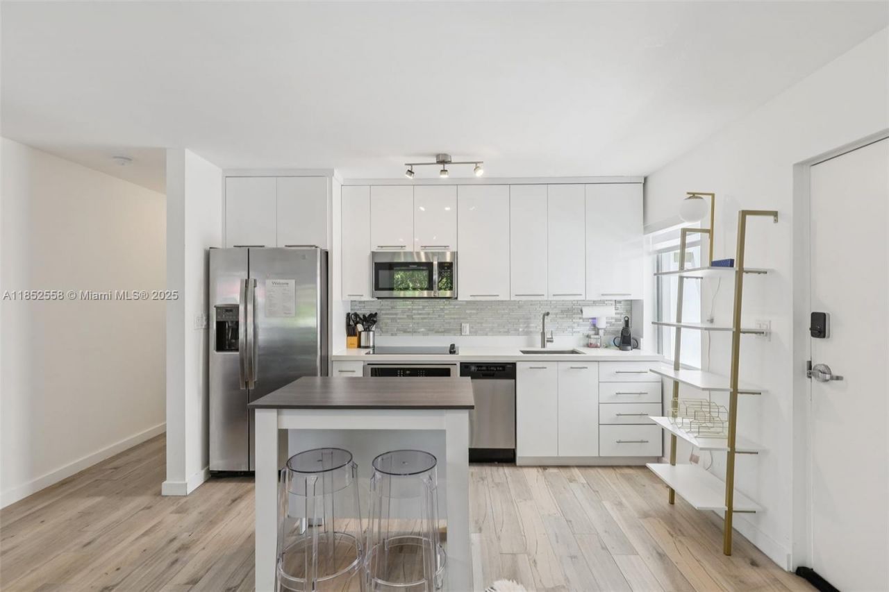 1610 Euclid Ave, Unit B101, Miami Beach, FL 33139 Photo