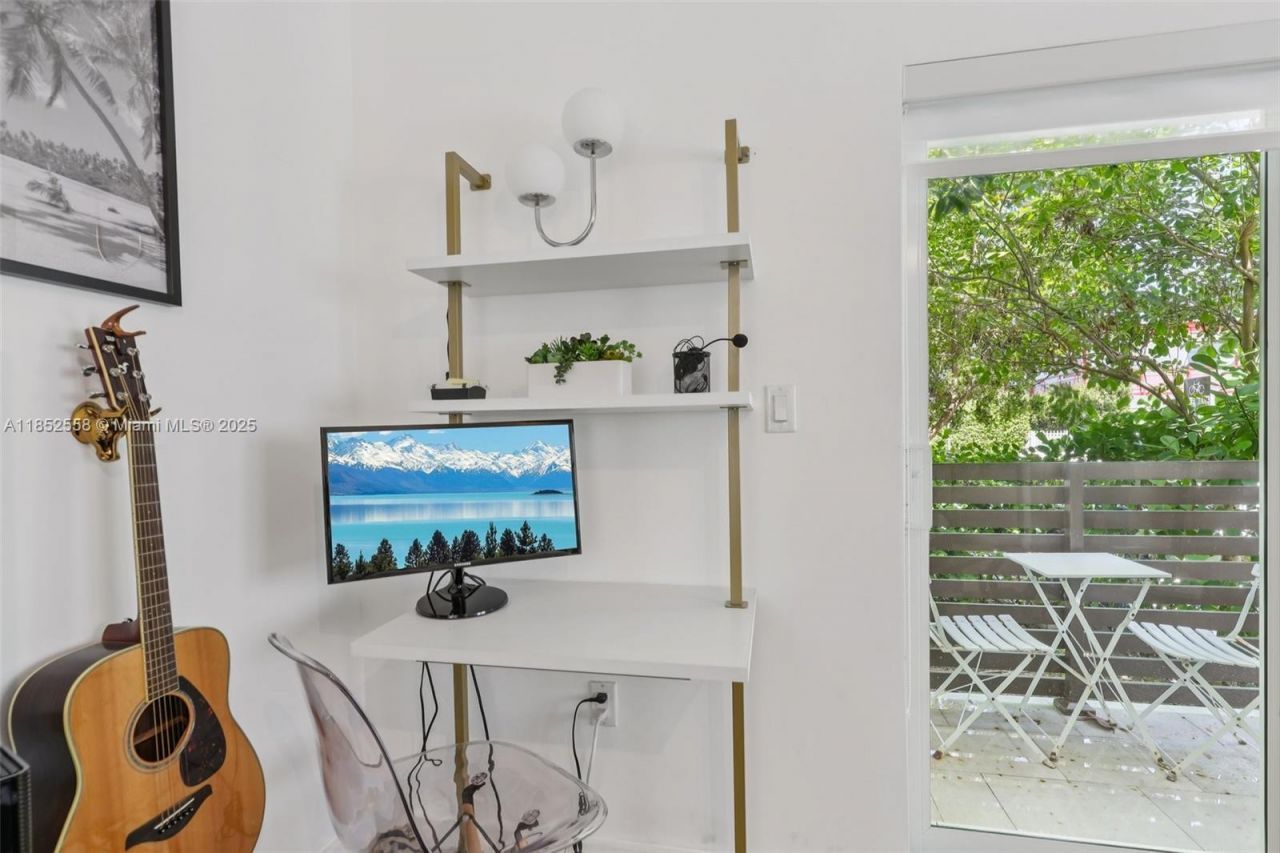 1610 Euclid Ave, Unit B101, Miami Beach, FL 33139 Photo