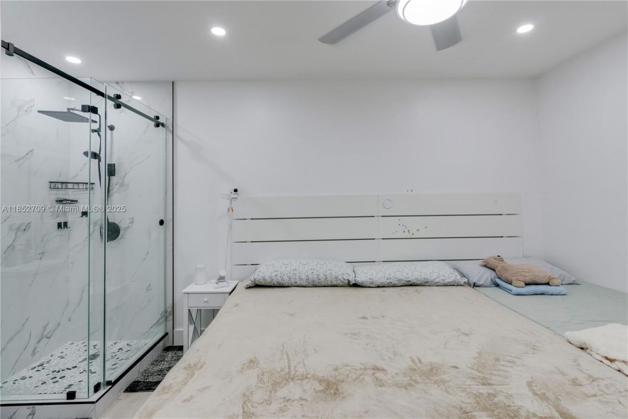 9311 SW 37th St, Miami, FL 33165 Photo