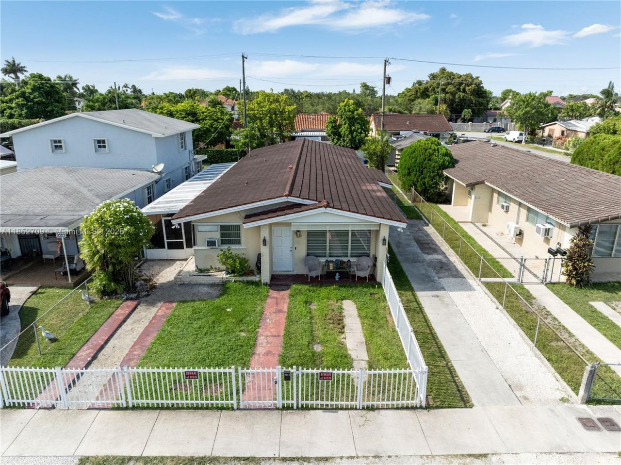 9311 SW 37th St, Miami, FL 33165 Photo