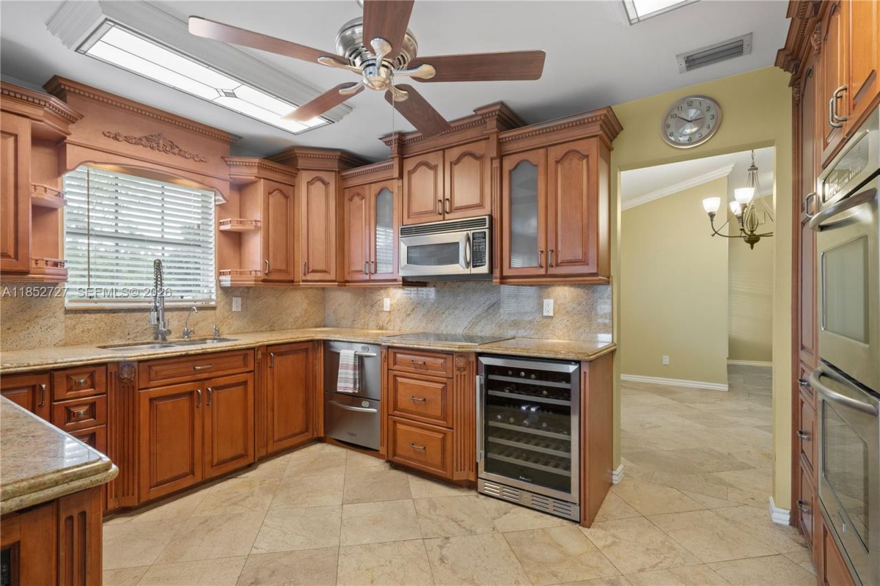 27800 SW 182nd Ave, Homestead, FL 33031 Photo