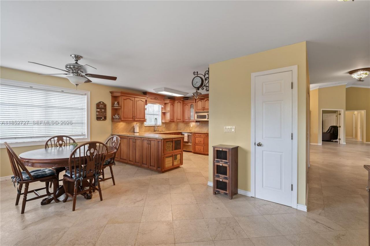 27800 SW 182nd Ave, Homestead, FL 33031 Photo