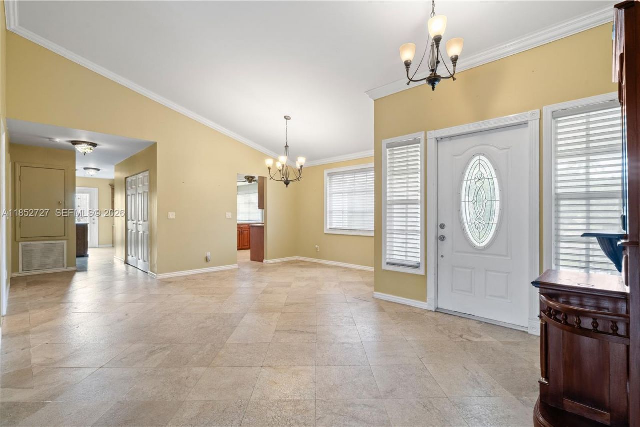 27800 SW 182nd Ave, Homestead, FL 33031 Photo
