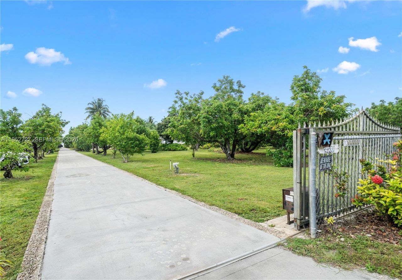 27800 SW 182nd Ave, Homestead, FL 33031 Photo