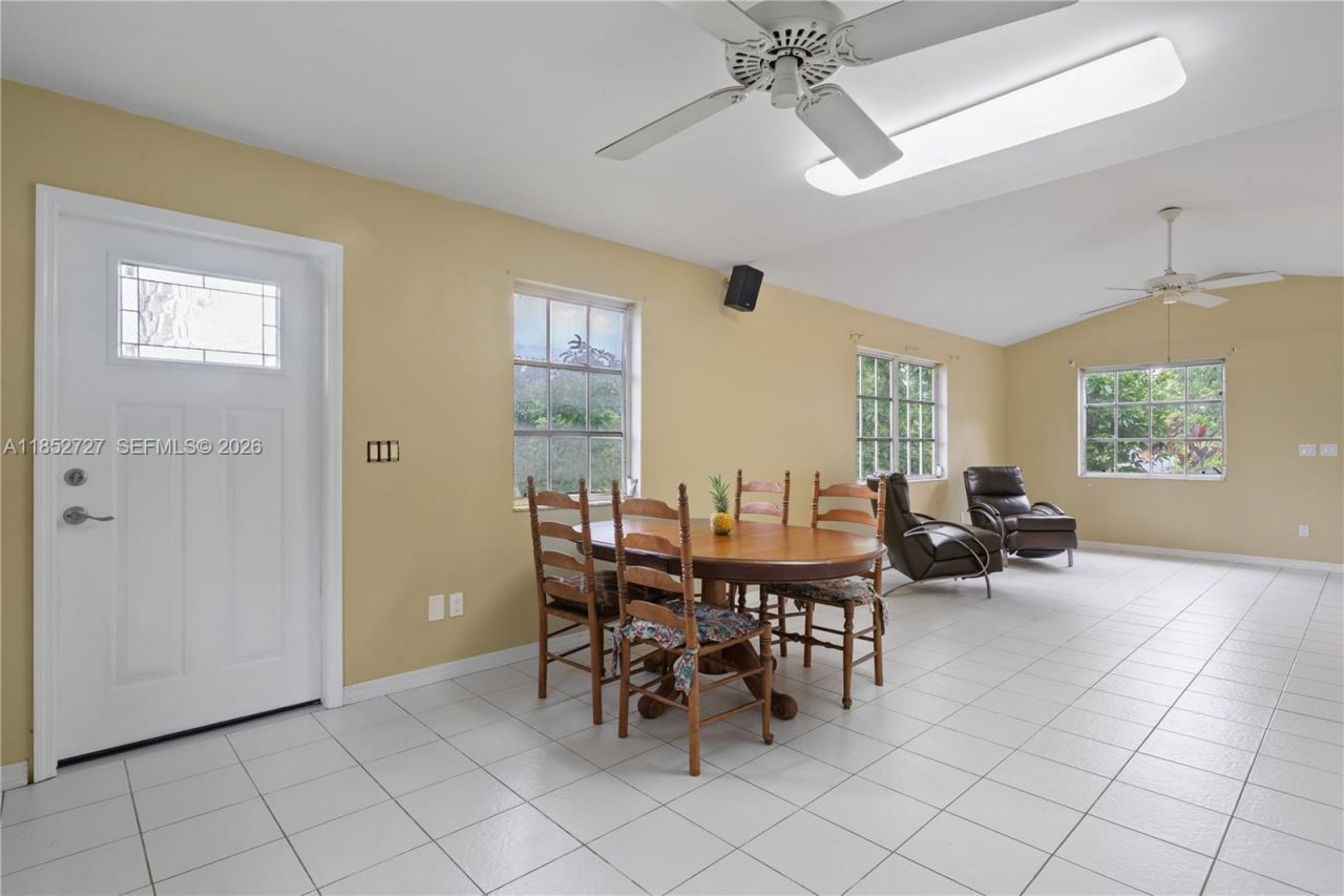 27800 SW 182nd Ave, Homestead, FL 33031 Photo