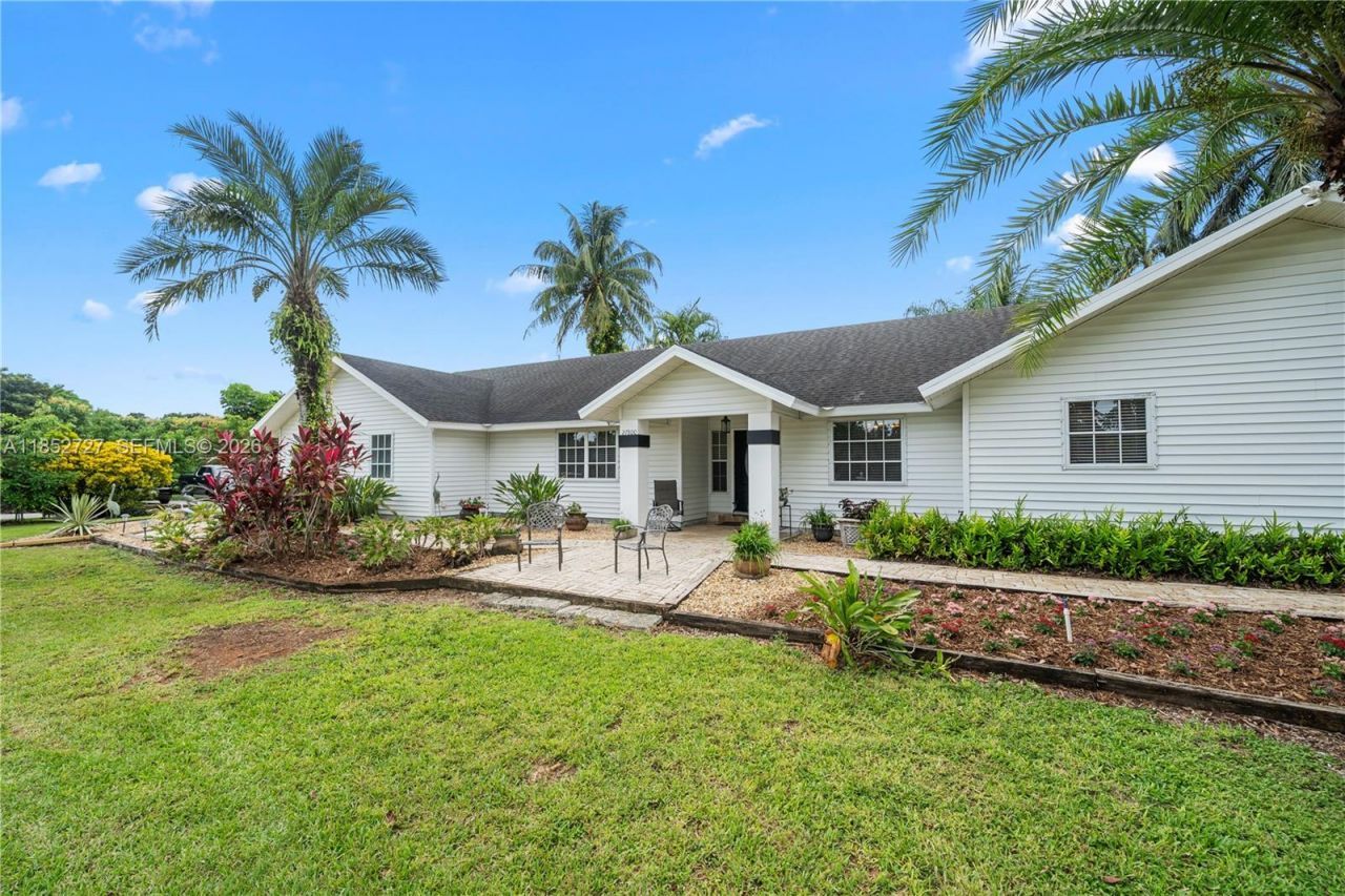 27800 SW 182nd Ave, Homestead, FL 33031 Photo