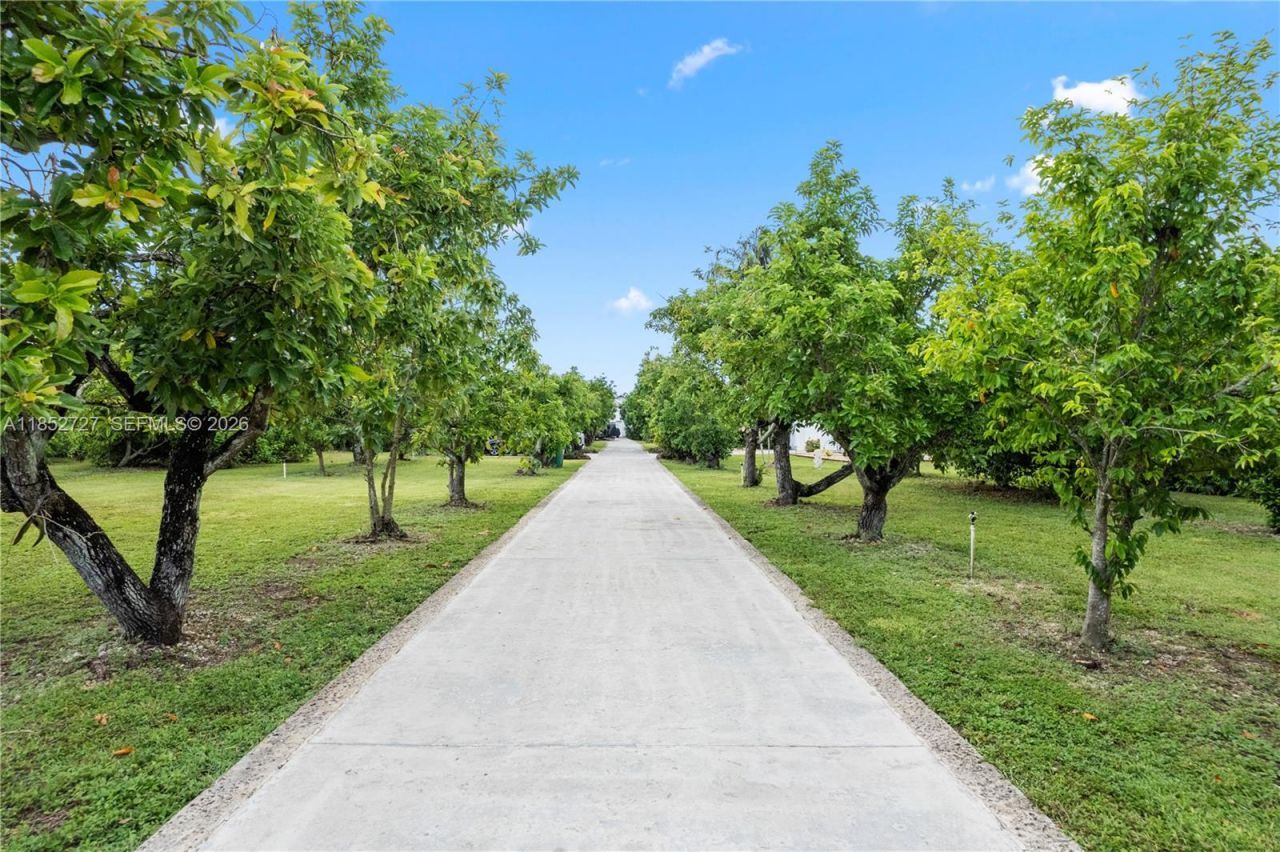 27800 SW 182nd Ave, Homestead, FL 33031 Photo