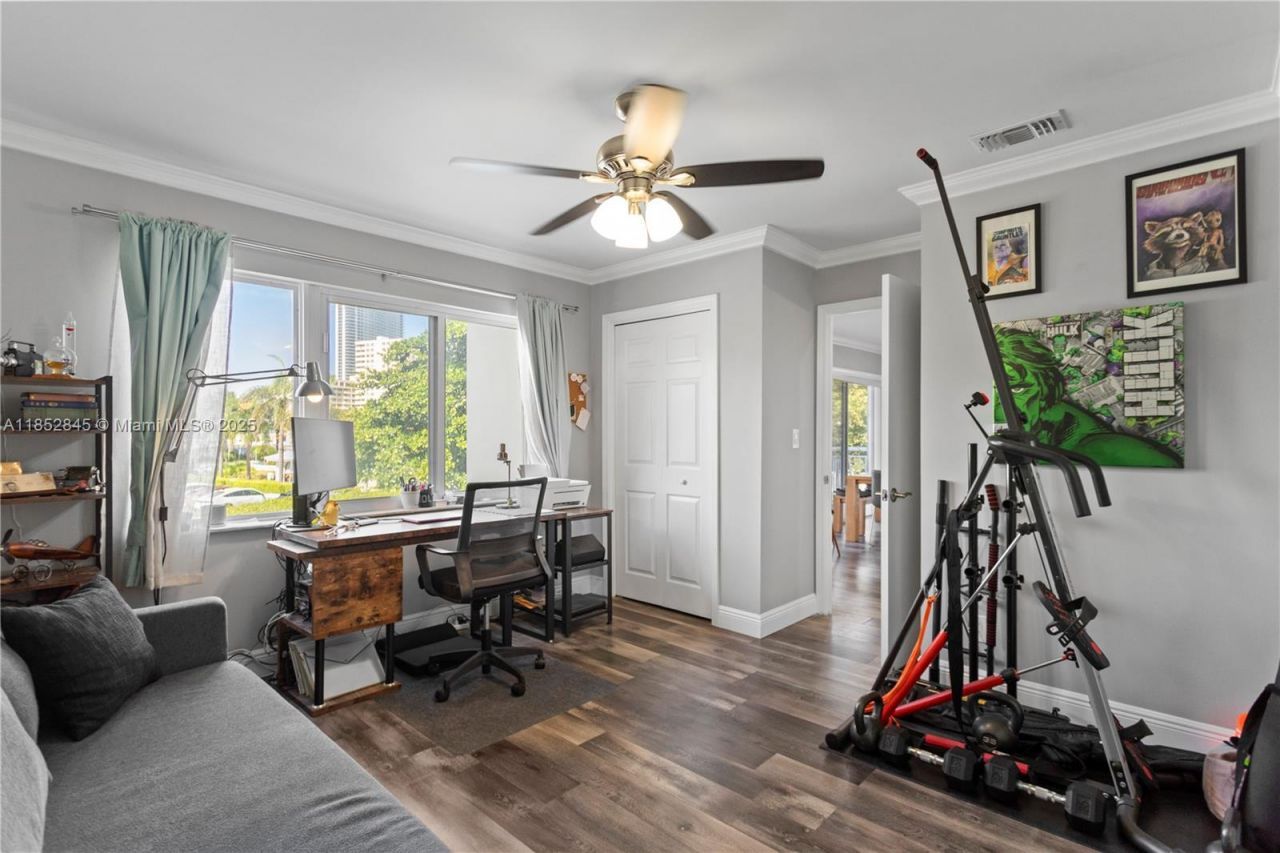 120 Golden Isles Dr, Unit 23B, Hallandale Beach, FL 33009 Photo