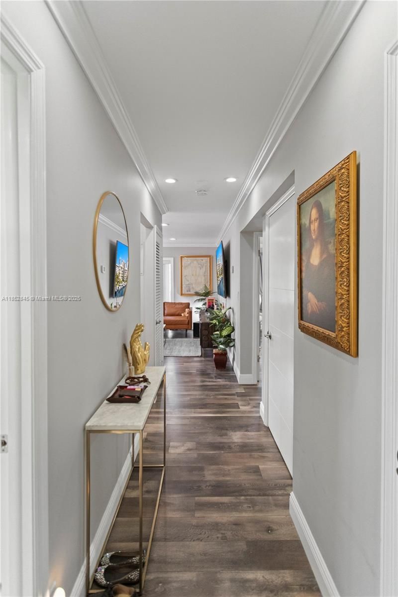 120 Golden Isles Dr, Unit 23B, Hallandale Beach, FL 33009 Photo