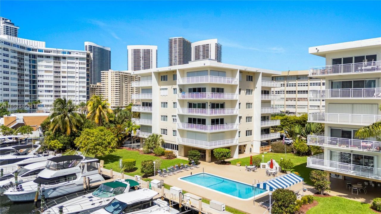 120 Golden Isles Dr, Unit 23B, Hallandale Beach, FL 33009 Photo