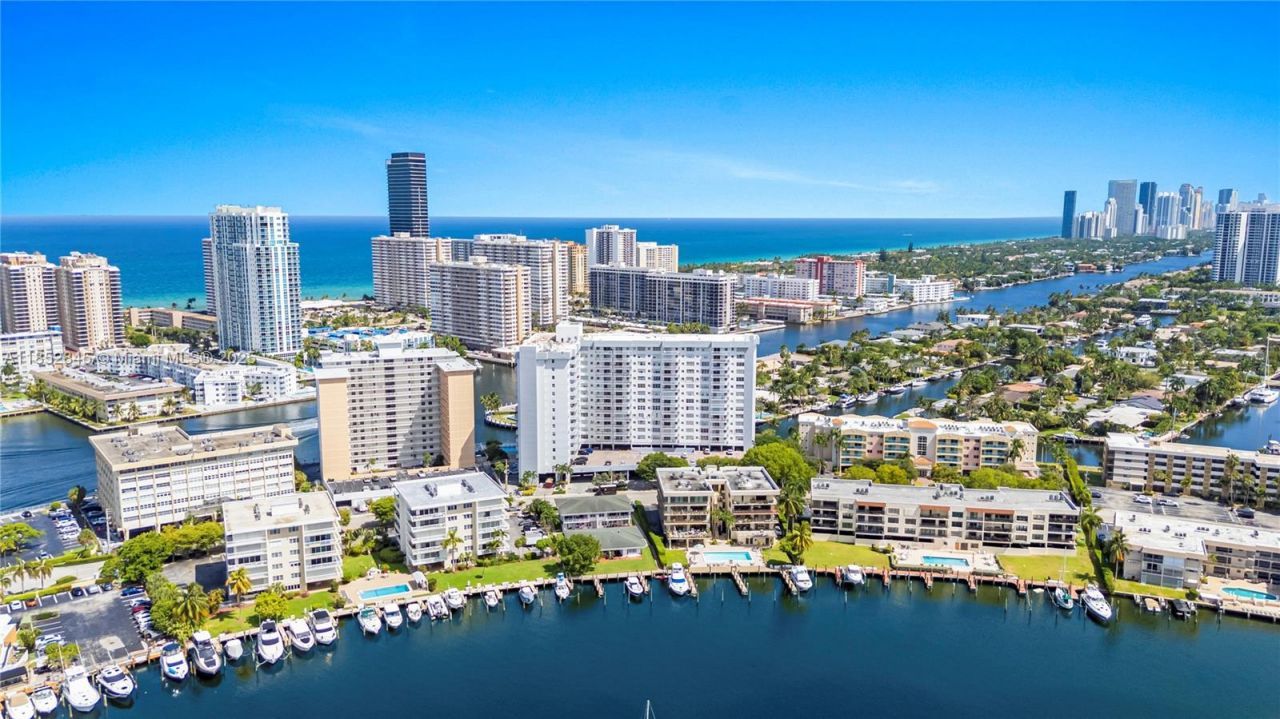 120 Golden Isles Dr, Unit 23B, Hallandale Beach, FL 33009 Photo