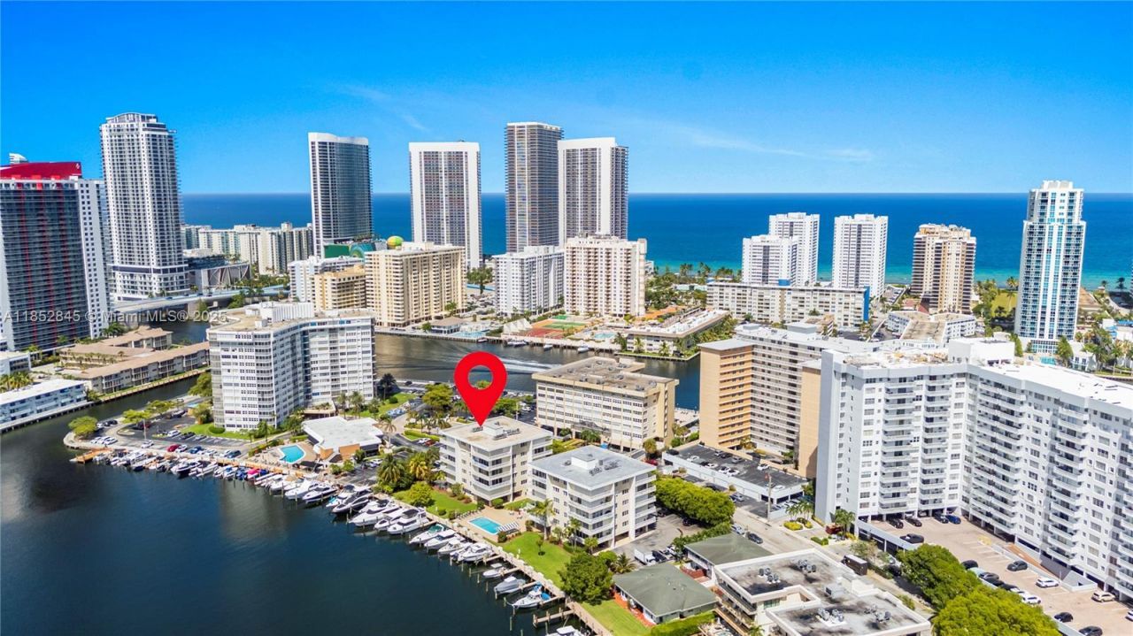 120 Golden Isles Dr, Unit 23B, Hallandale Beach, FL 33009 Photo