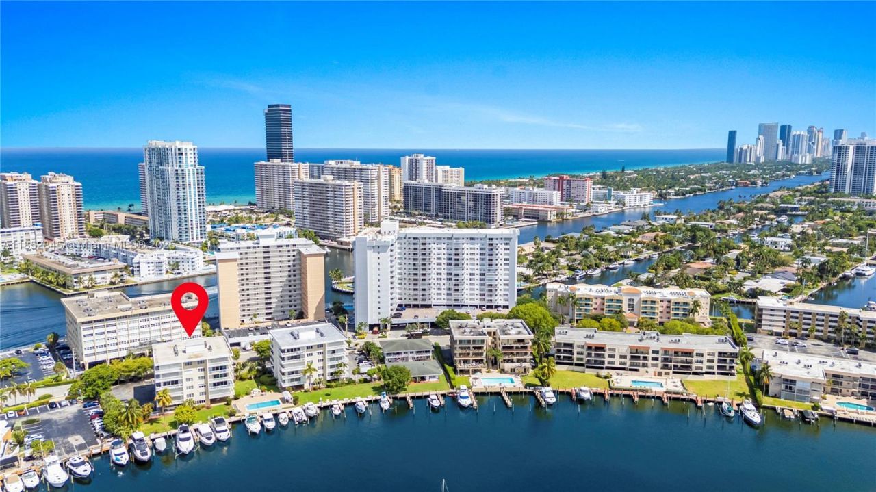 120 Golden Isles Dr, Unit 23B, Hallandale Beach, FL 33009 Photo