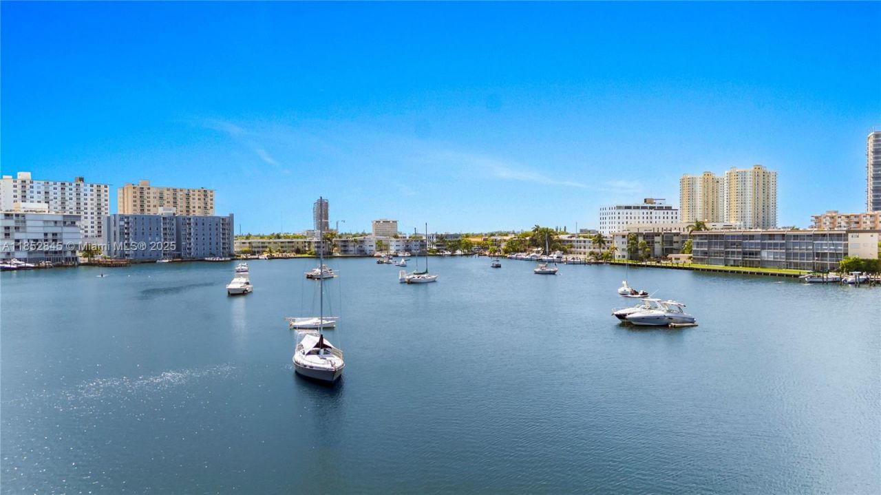 120 Golden Isles Dr, Unit 23B, Hallandale Beach, FL 33009 Photo