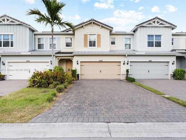 4248 Ficus St, Hollywood, FL 33021