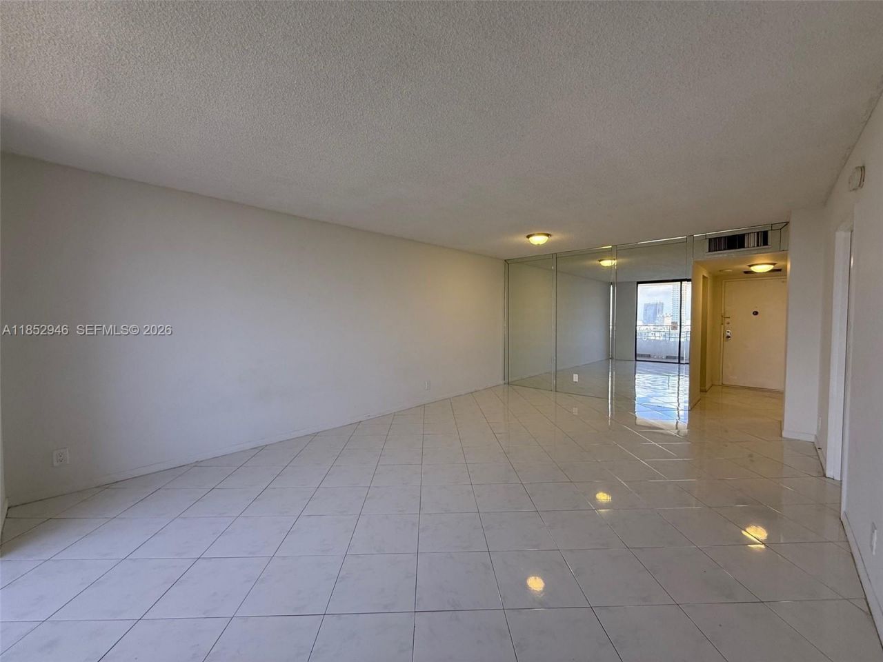 500 Three Islands Blvd, Unit 715, Hallandale Beach, FL 33009 Photo
