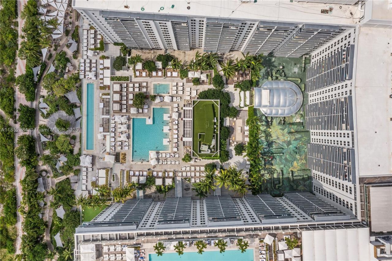 2301 Collins Ave, Unit 523, Miami Beach, FL 33139 Photo