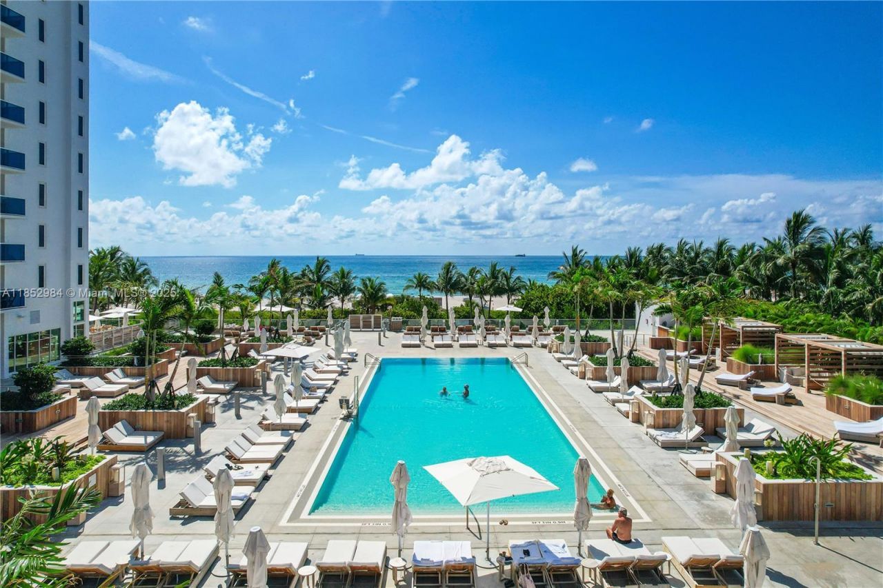 2301 Collins Ave, Unit 523, Miami Beach, FL 33139 Photo