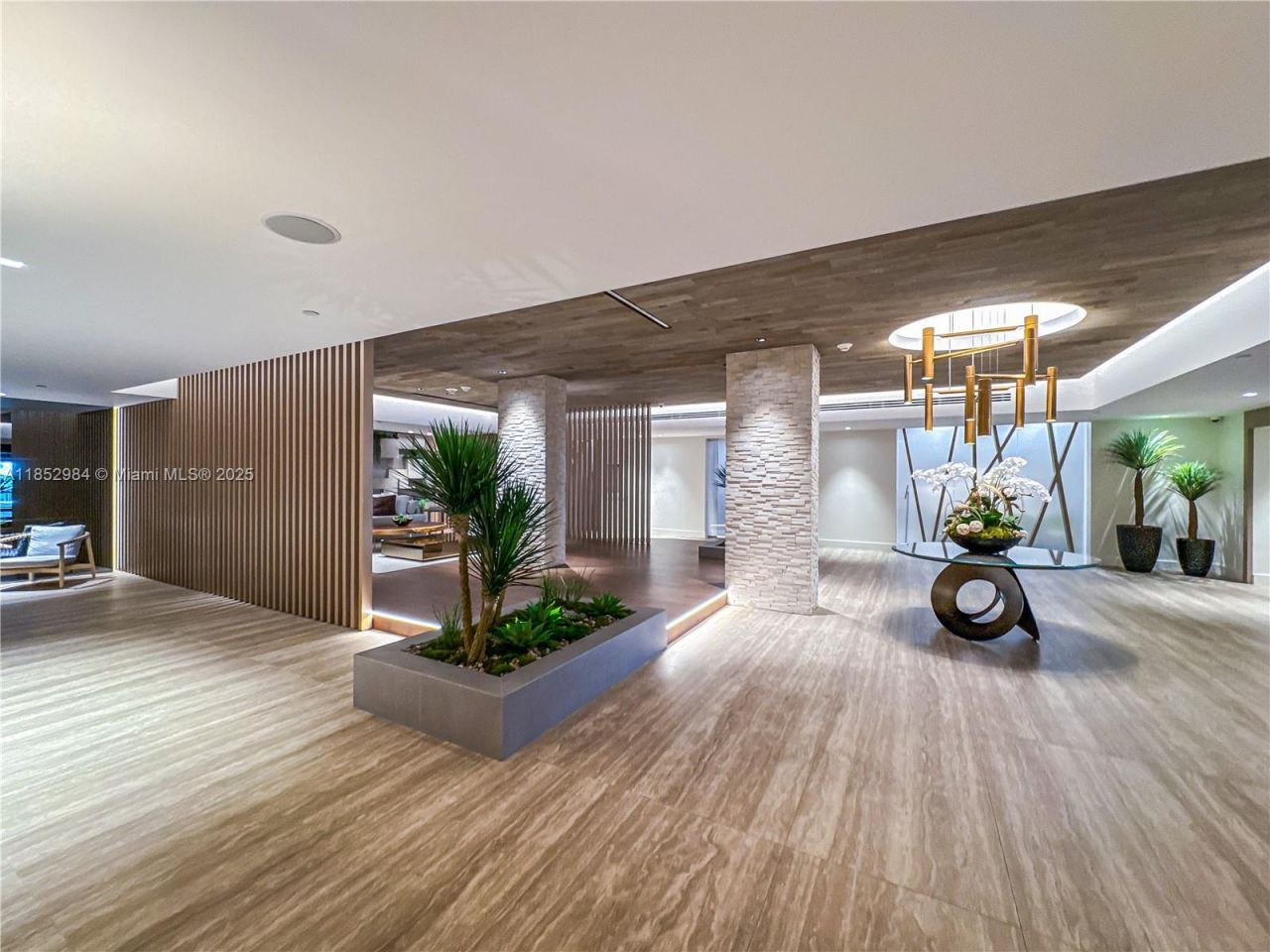 2301 Collins Ave, Unit 523, Miami Beach, FL 33139 Photo