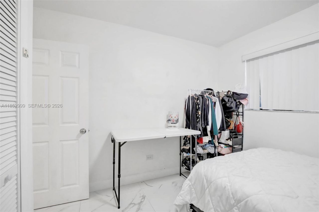 311 SW 68th Ter, Pembroke Pines, FL 33023 Photo