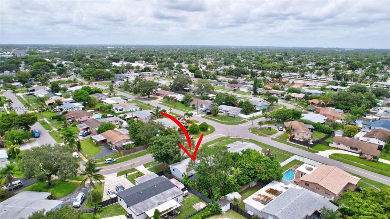 311 SW 68th Ter, Pembroke Pines, FL 33023 Photo