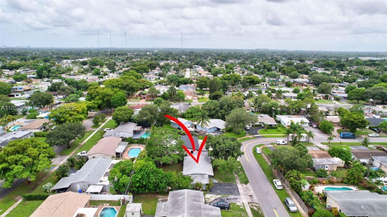 311 SW 68th Ter, Pembroke Pines, FL 33023 Photo