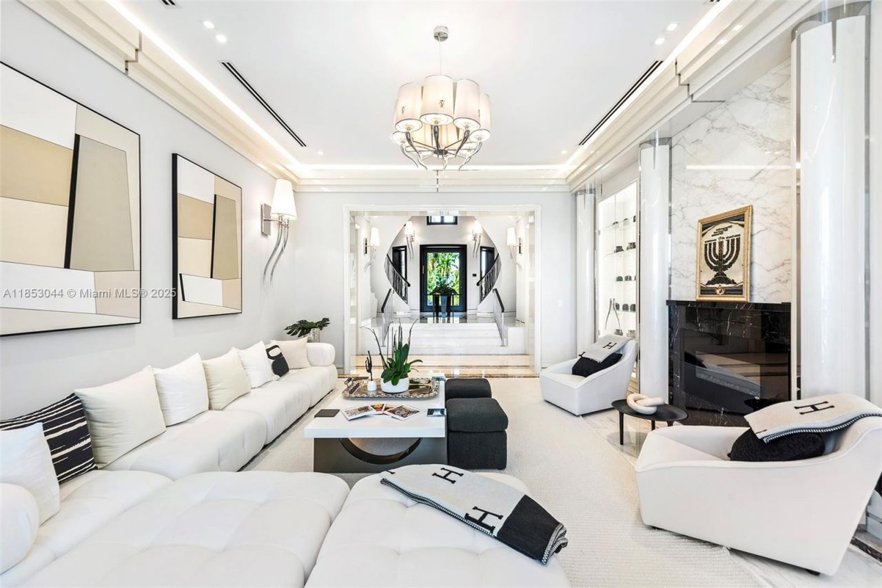 498 N Parkway Pkwy, Unit 498, Golden Beach, FL 33160 Photo