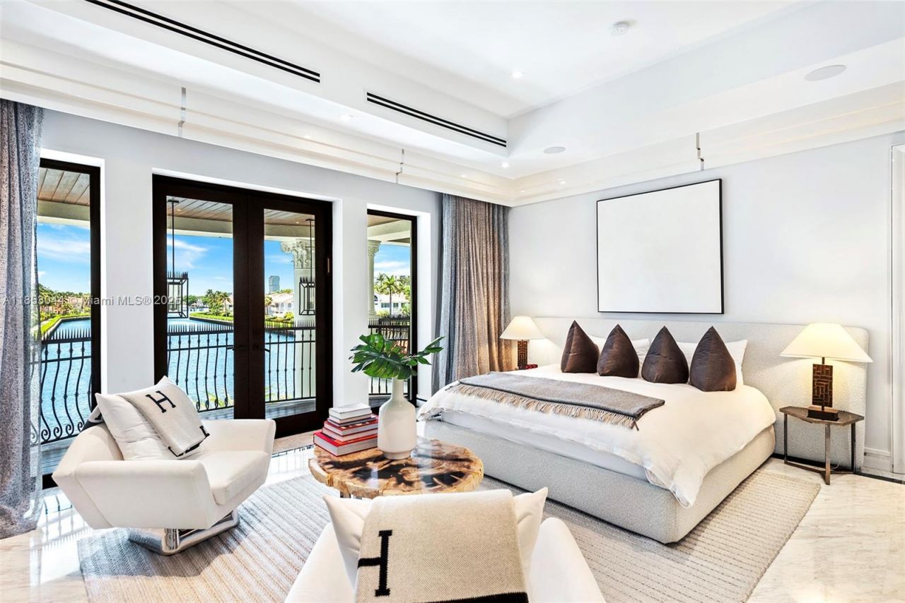 498 N Parkway Pkwy, Unit 498, Golden Beach, FL 33160 Photo