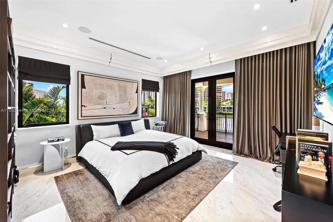 498 N Parkway Pkwy, Unit 498, Golden Beach, FL 33160 Photo