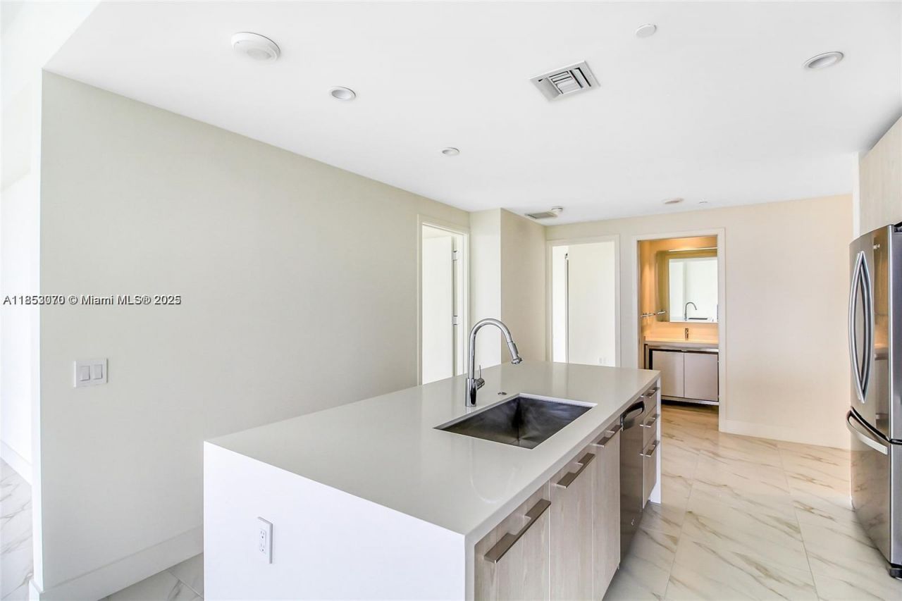 2000 Metropica Way, Unit 1709, Sunrise, FL 33323 Photo