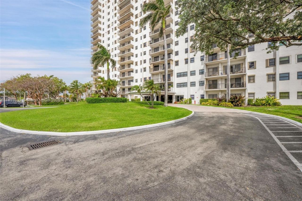 1201 S Ocean Dr, Unit 1904S, Hollywood, FL 33019 Photo