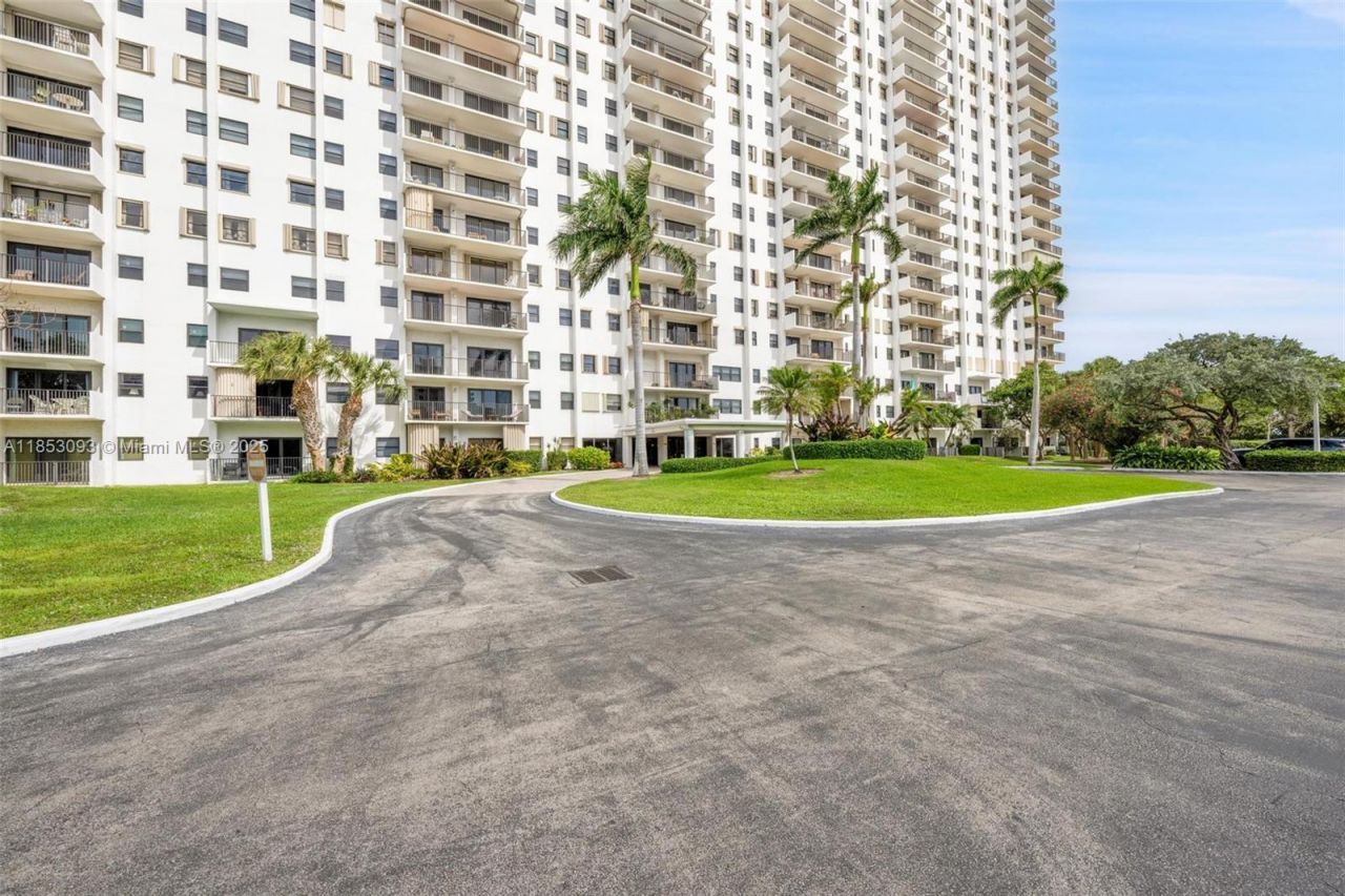 1201 S Ocean Dr, Unit 1904S, Hollywood, FL 33019 Photo