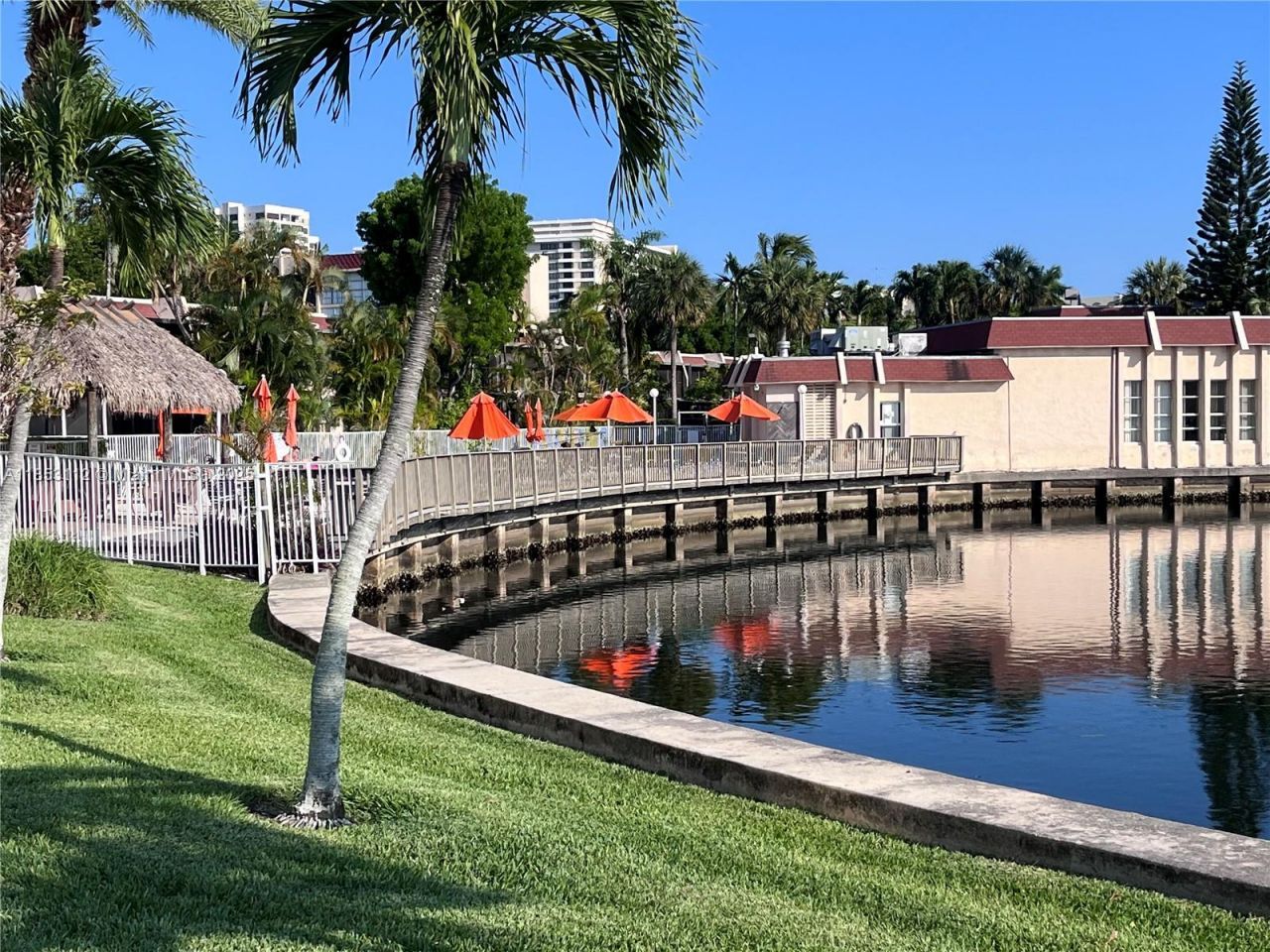 2101 Atlantic Shores Blvd, Unit 309, Hallandale Beach, FL 33009 Photo