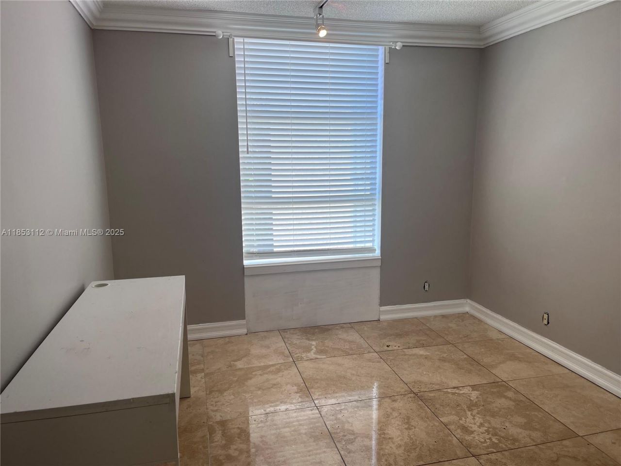 2101 Atlantic Shores Blvd, Unit 309, Hallandale Beach, FL 33009 Photo