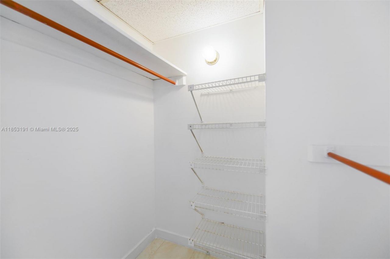 1950 S Ocean Dr, Unit 21F, Hallandale Beach, FL 33009 Photo