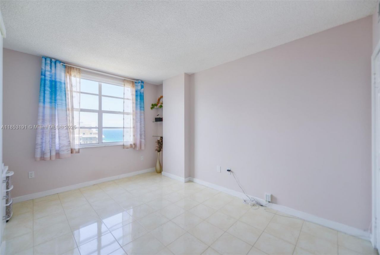 1950 S Ocean Dr, Unit 21F, Hallandale Beach, FL 33009 Photo