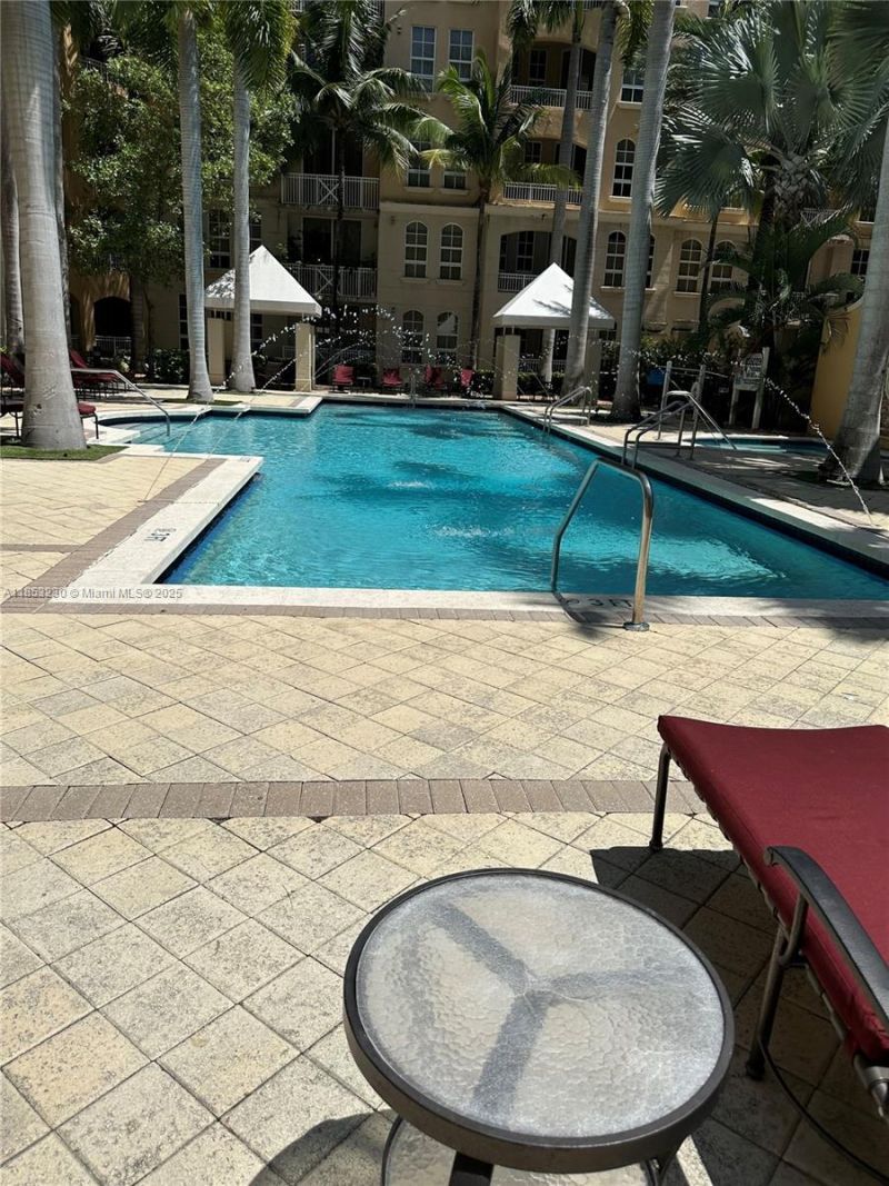 3001 NE 185th St, Unit 638, Aventura, FL 33180 Photo