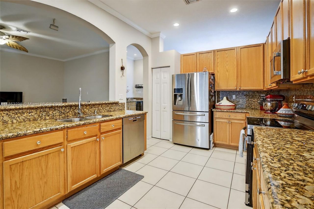 19138 Stonebrook St, Weston, FL 33332 Photo