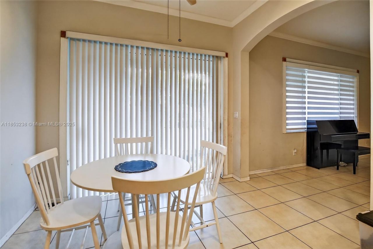 19138 Stonebrook St, Weston, FL 33332 Photo