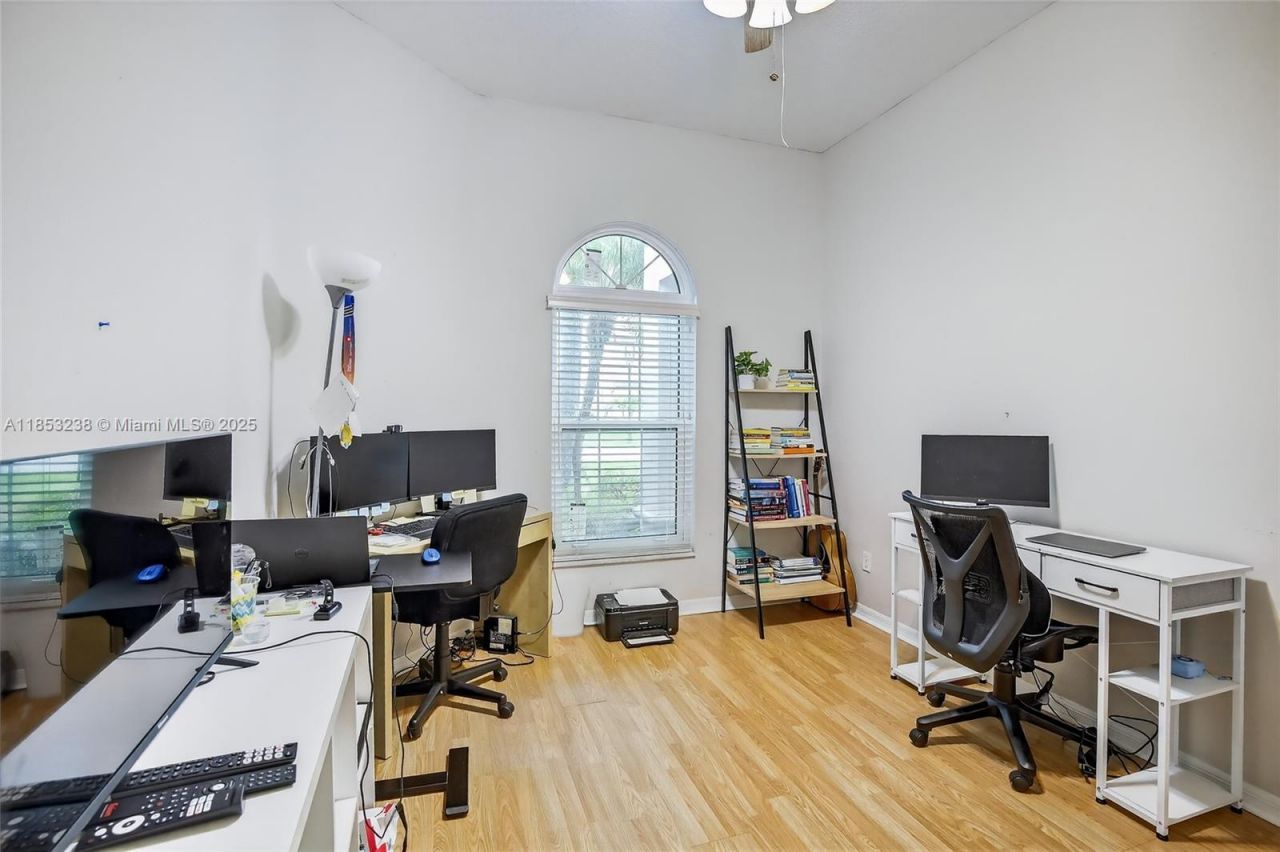 19138 Stonebrook St, Weston, FL 33332 Photo