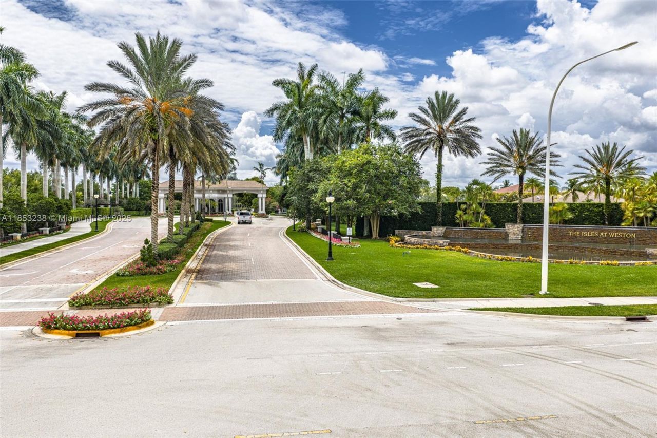 19138 Stonebrook St, Weston, FL 33332 Photo