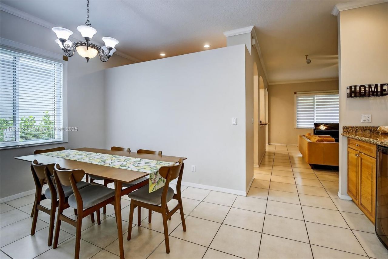 19138 Stonebrook St, Weston, FL 33332 Photo