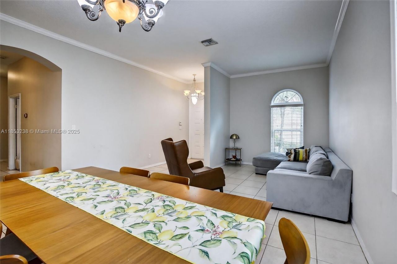 19138 Stonebrook St, Weston, FL 33332 Photo