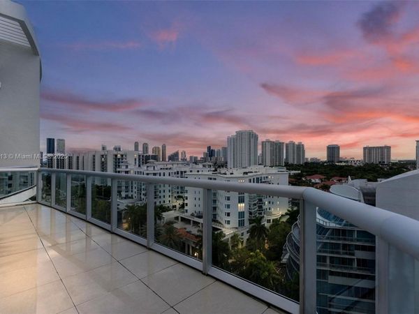 3131 NE 188th St, Unit 1-1212, Aventura, FL 33180