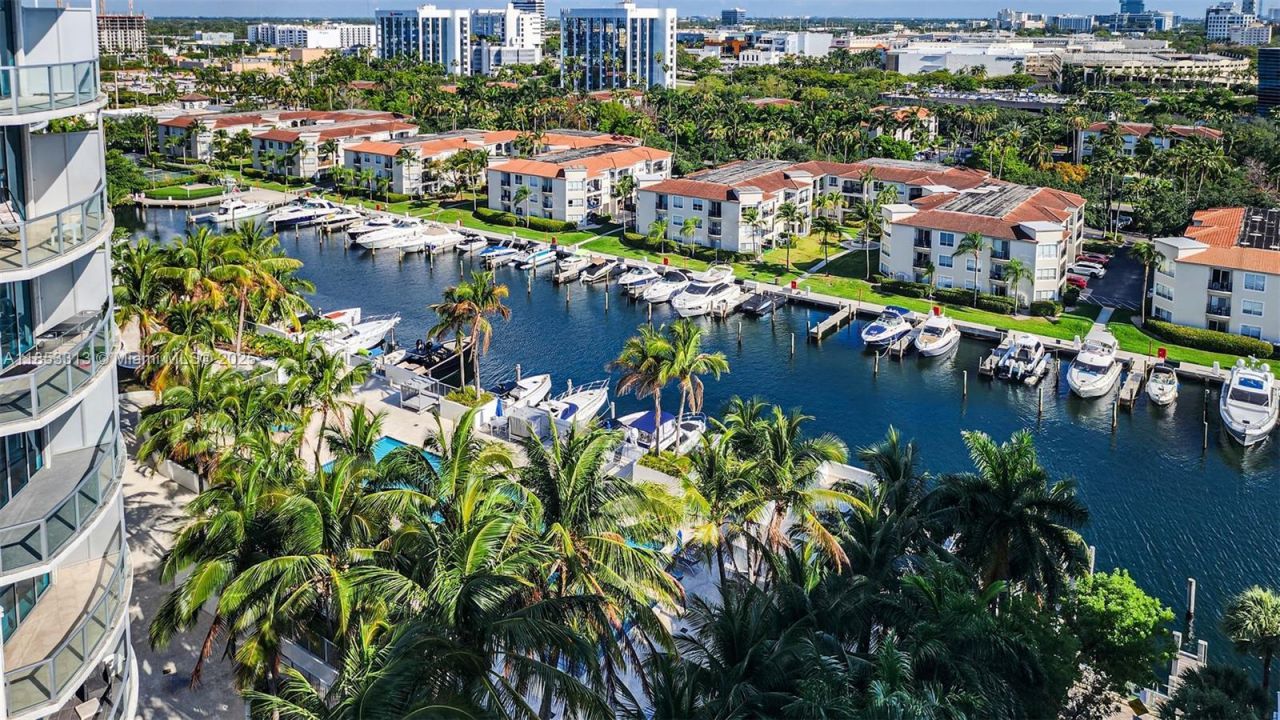 3131 NE 188th St, Unit 1-1212, Aventura, FL 33180 Photo